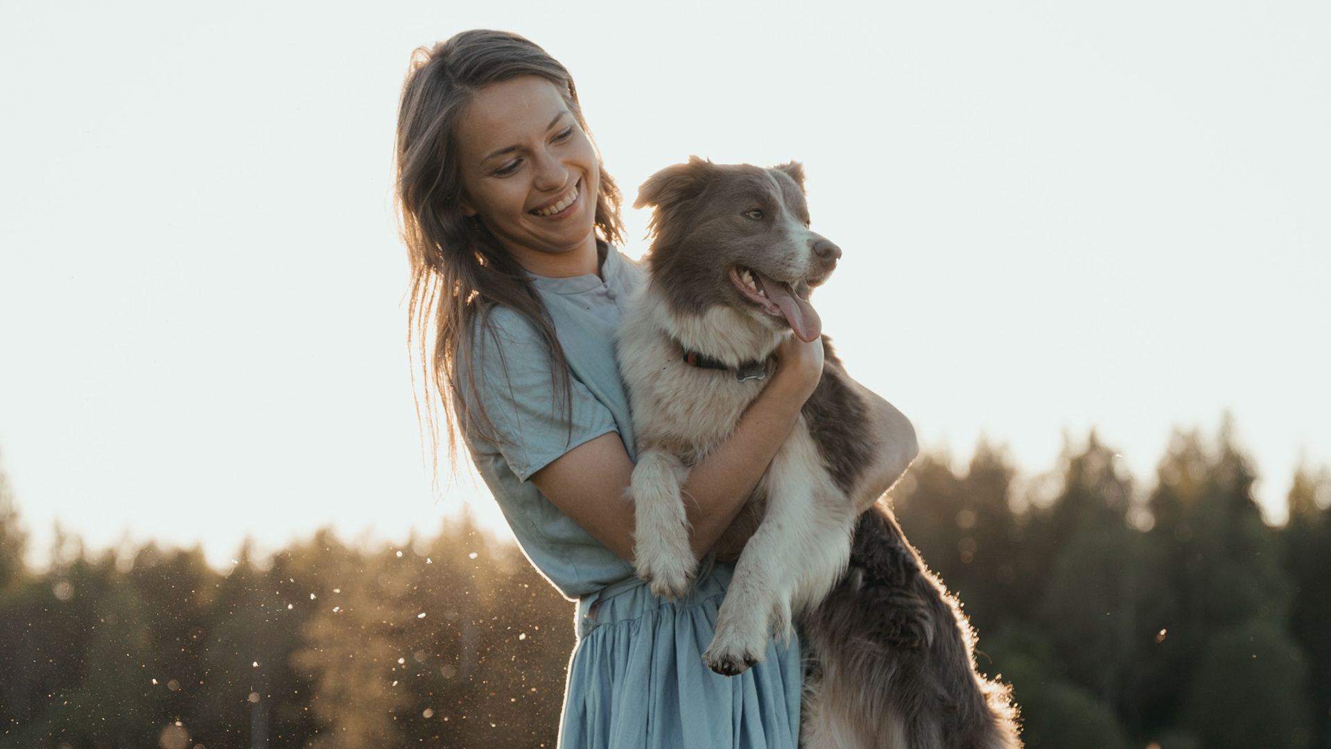 Kvinna med hund